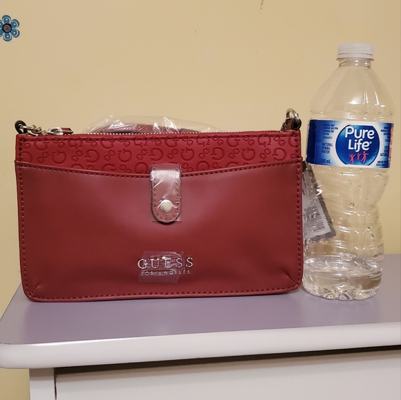 Red Guess Logo Crossbody Bag - Picture 3 of 6